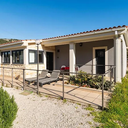 1 Bedroom Beautiful In Postira Dom wakacyjny Dol (Brac)